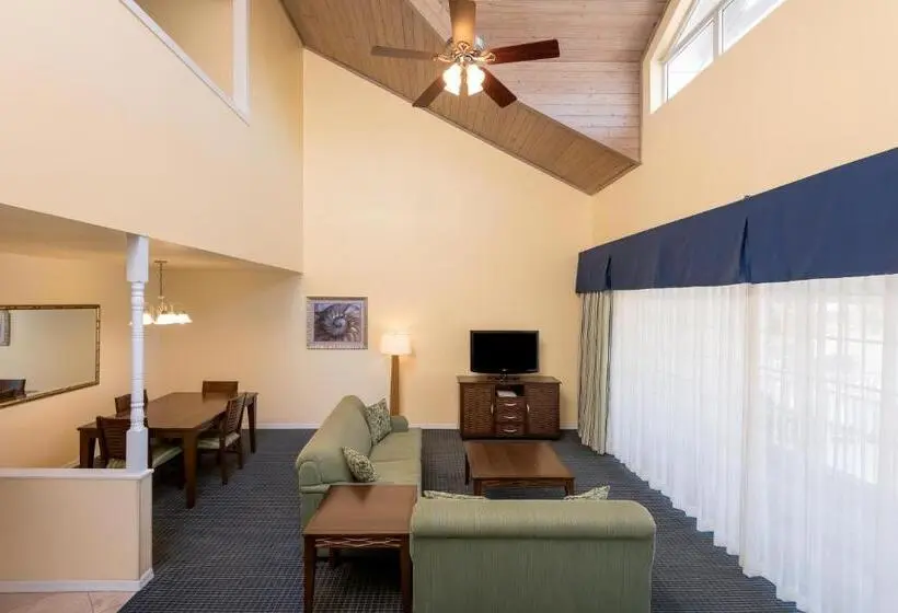 キングサイズベッドのスイートルーム, Holiday Inn & Suites Clearwater Beach S Harbourside