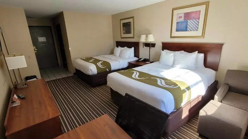 اتاق استاندارد, Quality Inn & Suites Columbia I70