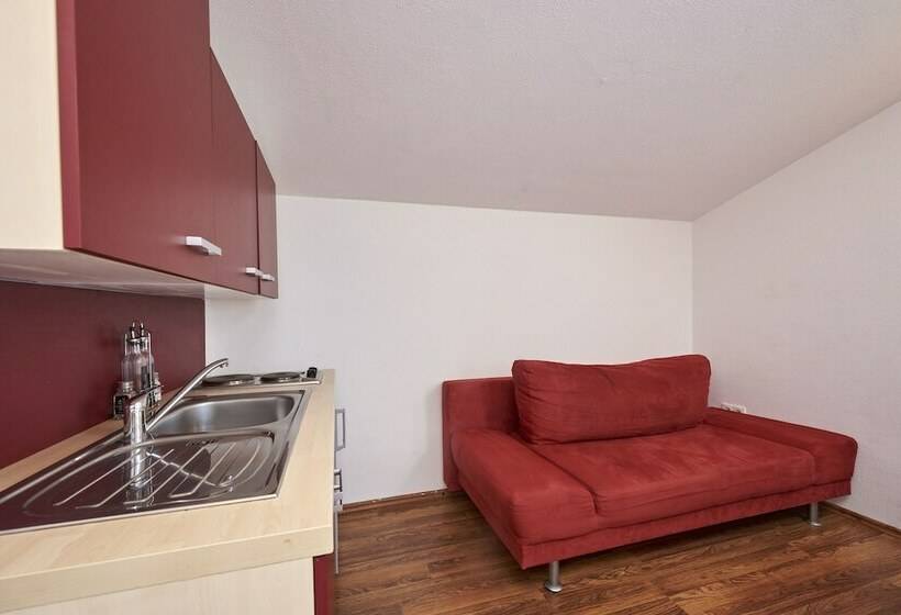 דירת קומפורט חדר שינה 1, Apartmani Knezovic