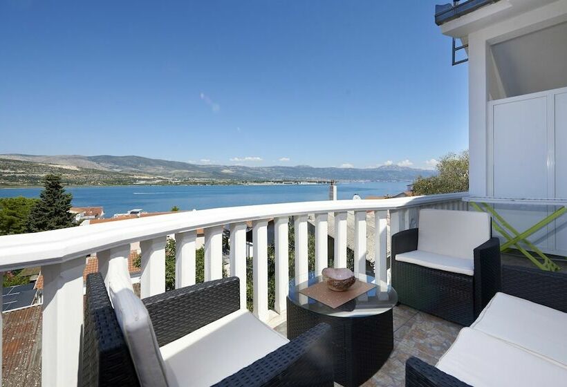 דירת קומפורט חדר שינה 1, Apartmani Knezovic