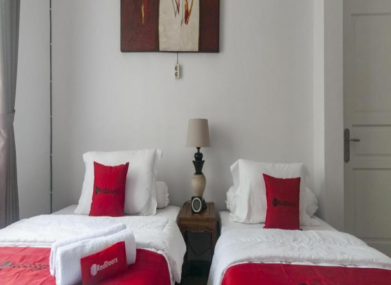 Номер Стандарт, Reddoorz Syariah Plus Near Trans Studio Cibubur
