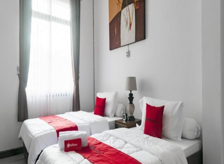 标准间, Reddoorz Syariah Plus Near Trans Studio Cibubur