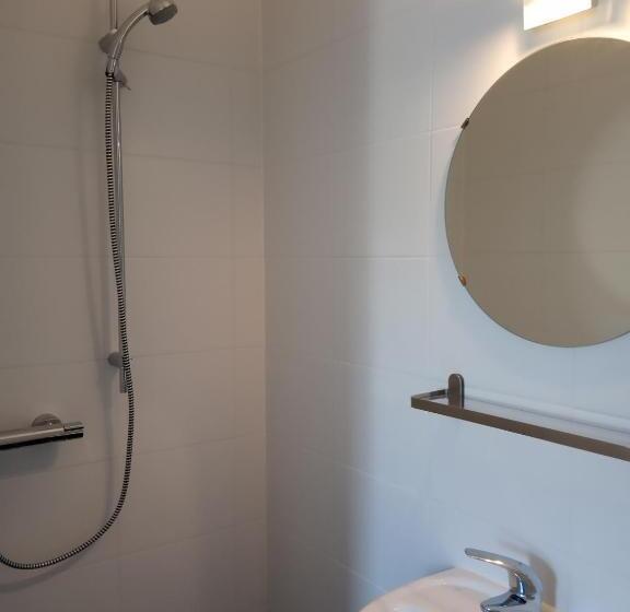 Номер Стандарт, Bij Maus