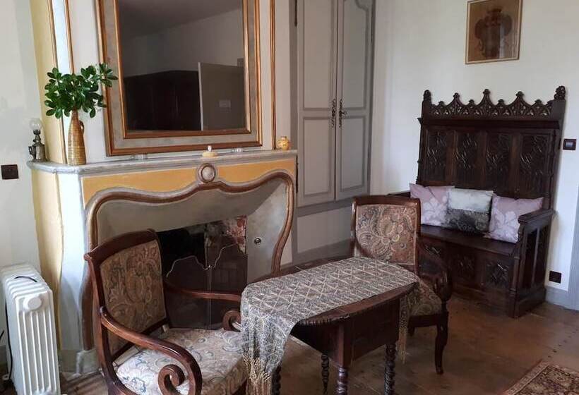 标准间, La Cure Du Maine Charles