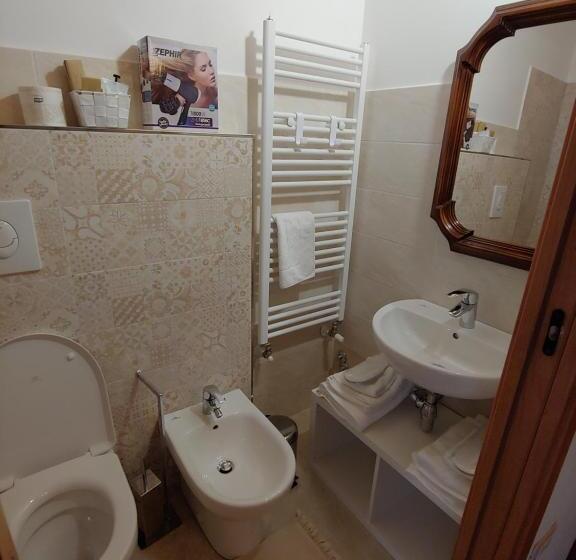 Номер Deluxe с Балконом, Castello Di Fagnano Albergo Diffuso & Spa