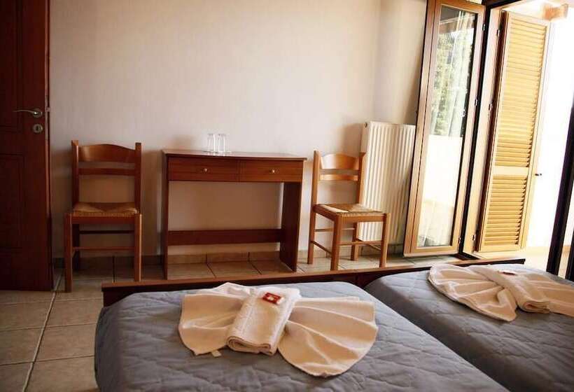 غرفة قياسية ثلاثية, Kalliopi