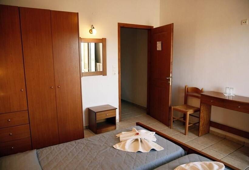 غرفة قياسية ثلاثية, Kalliopi