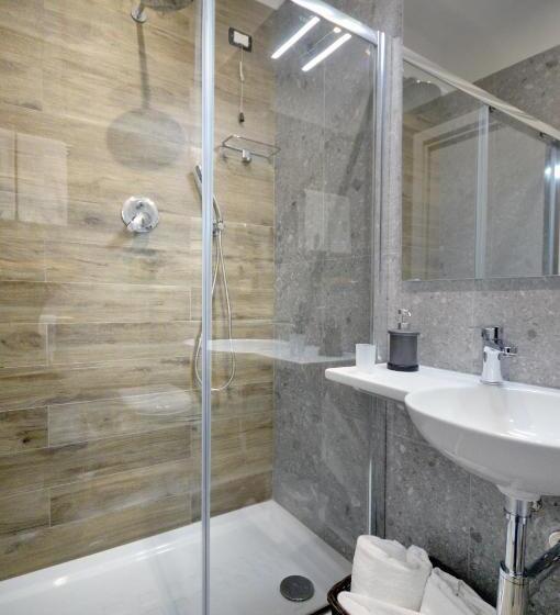 اتاق لوکس, Napoliseason Rooms And Breakfast