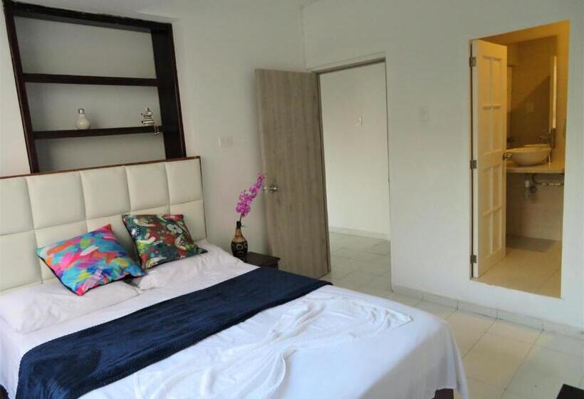 חדר סטנדרט חדר אמבטיה משותף, San Jacinto Hostel