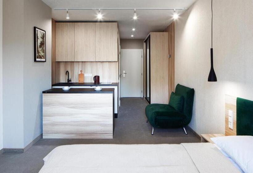 استودیوی سوپریور, Hvoya Apart Hotel & Spa