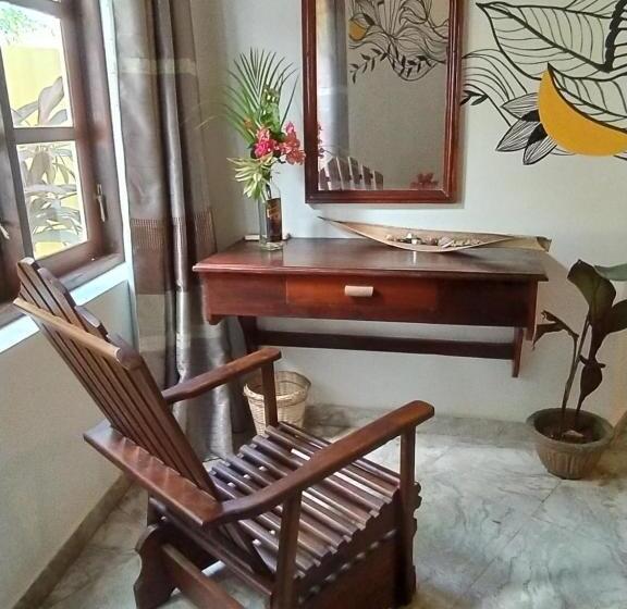 标准三人间, Voulez Vous, Managed By Dikwella Beach