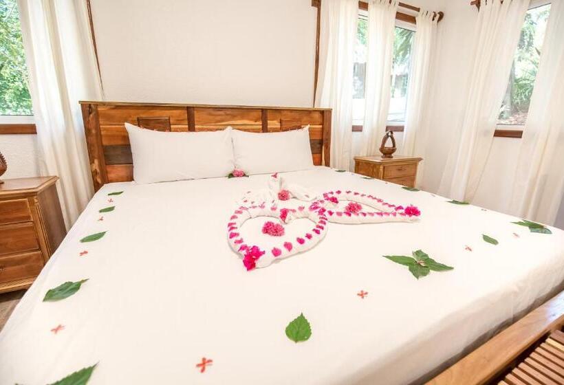 חדר דלוקס, Falling Leaves Lodge