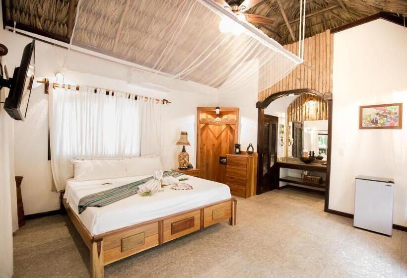 סוויטת סופריור, Falling Leaves Lodge