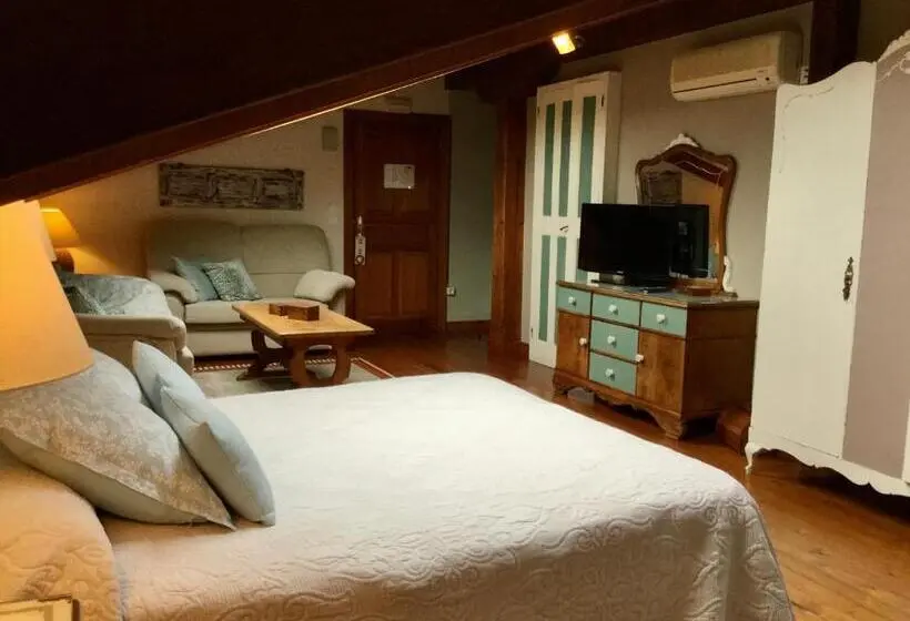سوییت, Posada La Llosa De Somo