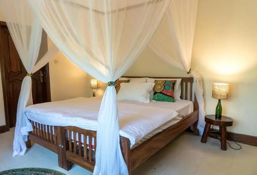 Chambre Standard, Muti Entebbe