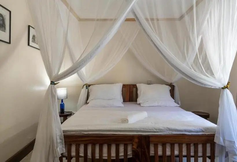 Chambre Standard Salle de Bains Commune, Muti Entebbe