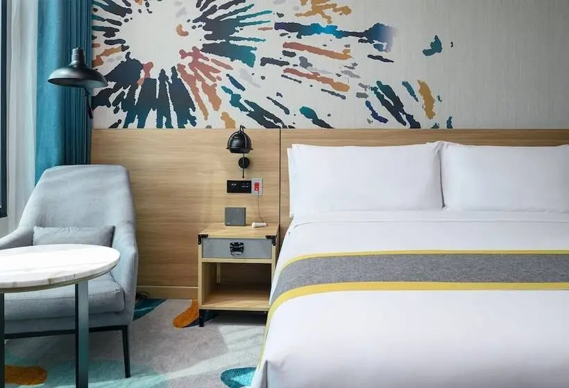 ダブルベッドスタンダードルーム, Holiday Inn & Suites Siracha Laemchabang, An Ihg