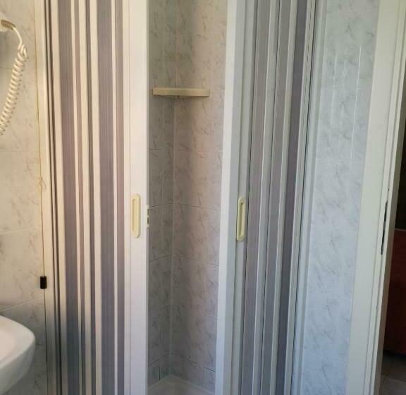 חדר סטנדרט יחיד, Park Grumentum