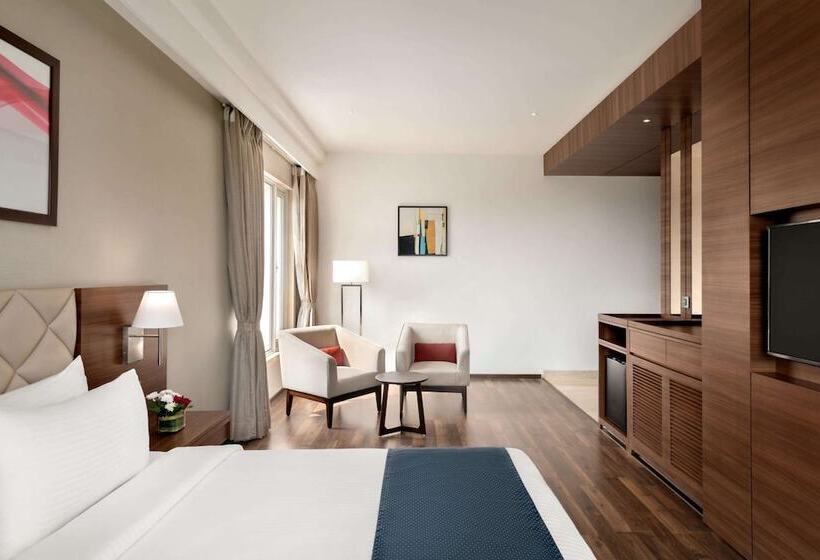 Quarto Deluxe, Ramada By Wyndham Gandhidham Shinay