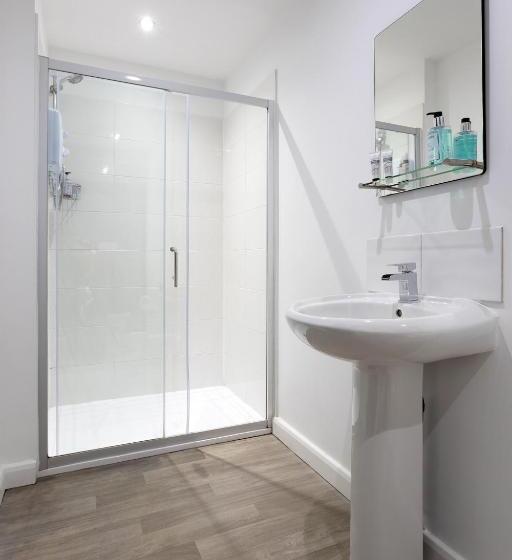 キングサイズベッドのデラックスルーム, The Little Mill Inn