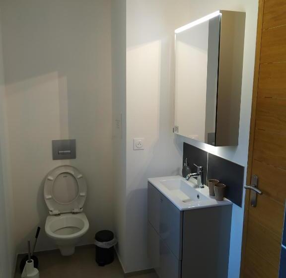 带大床的标准间, Le Mas Des Calus Chambres D Hôtes