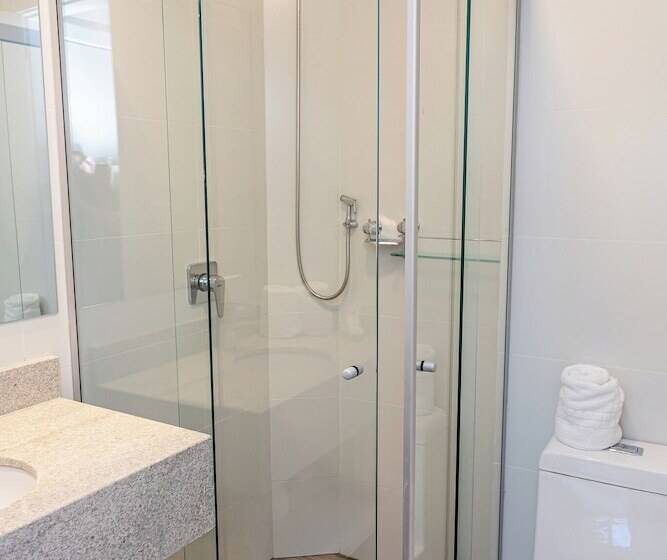 סוויטה, Colina Lagos