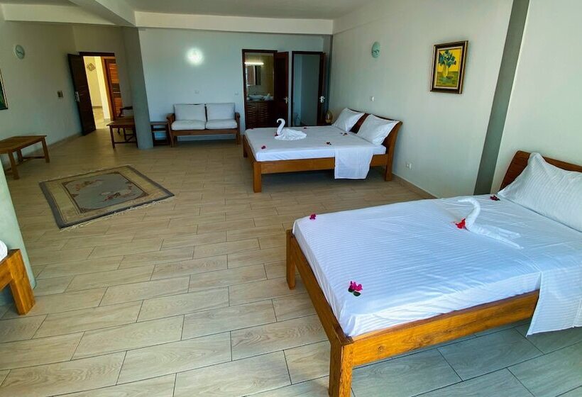 سوییت, Orangea Beach Resort