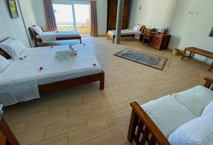 سوییت, Orangea Beach Resort