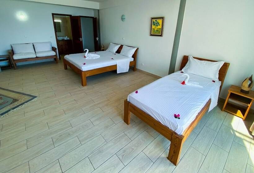 سوییت, Orangea Beach Resort