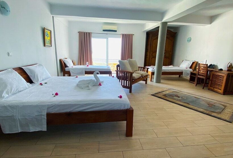 سوییت, Orangea Beach Resort