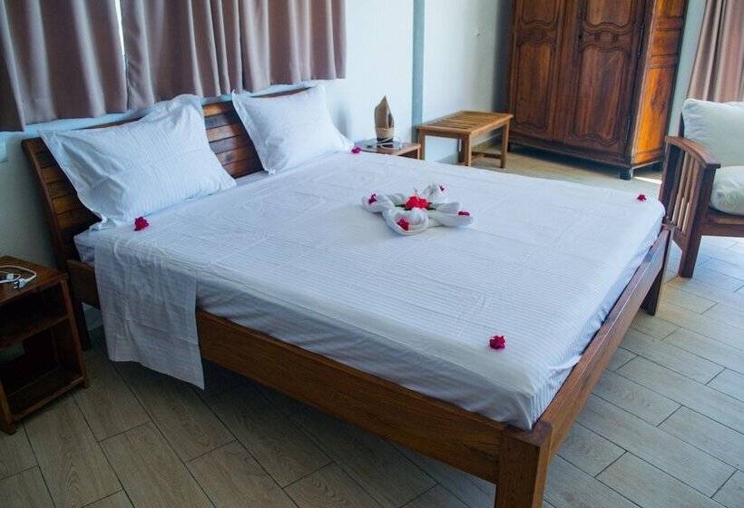 سوییت, Orangea Beach Resort