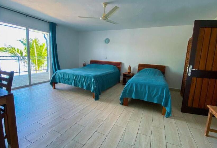 اتاق استاندارد سه نفره, Orangea Beach Resort