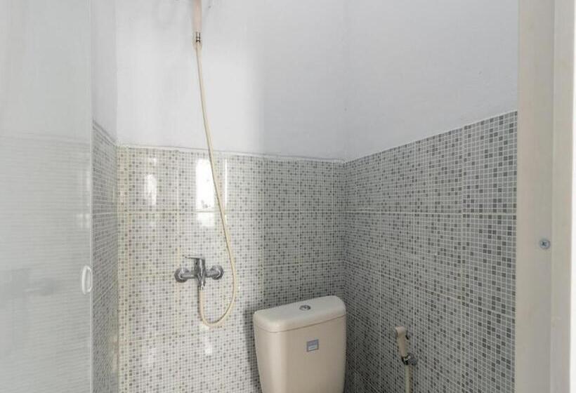 Номер Economy, Reddoorz Plus Near Taman Rasuna Menteng