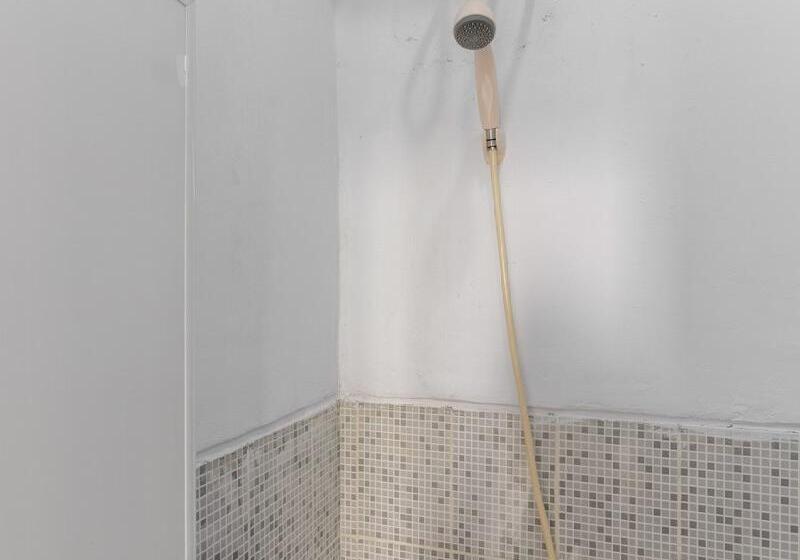 Номер Стандарт, Reddoorz Plus Near Taman Rasuna Menteng