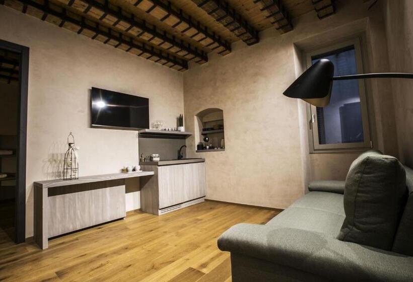 סוויטת ג'וניור, Edward Rooms & Wellness B&b