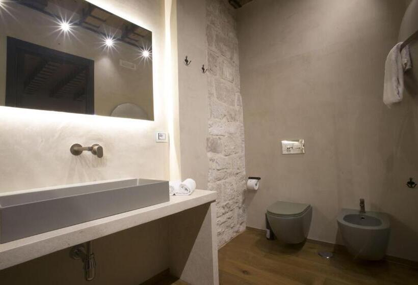 סוויטת ג'וניור, Edward Rooms & Wellness B&b