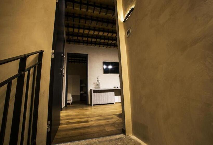 סוויטת ג'וניור, Edward Rooms & Wellness B&b