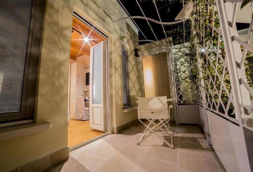 חדר סטנדרט עם טרסה, Edward Rooms & Wellness B&b