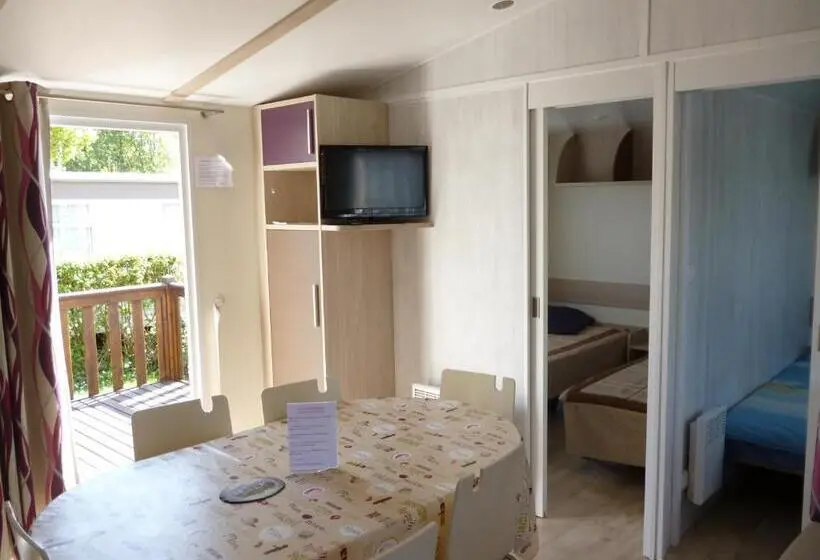 スタンダードバンガロー, Auberge Des Etangs