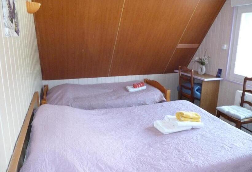 スタンダードトリプルルーム, Auberge Des Etangs