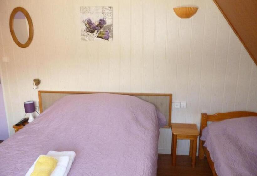 スタンダードトリプルルーム, Auberge Des Etangs