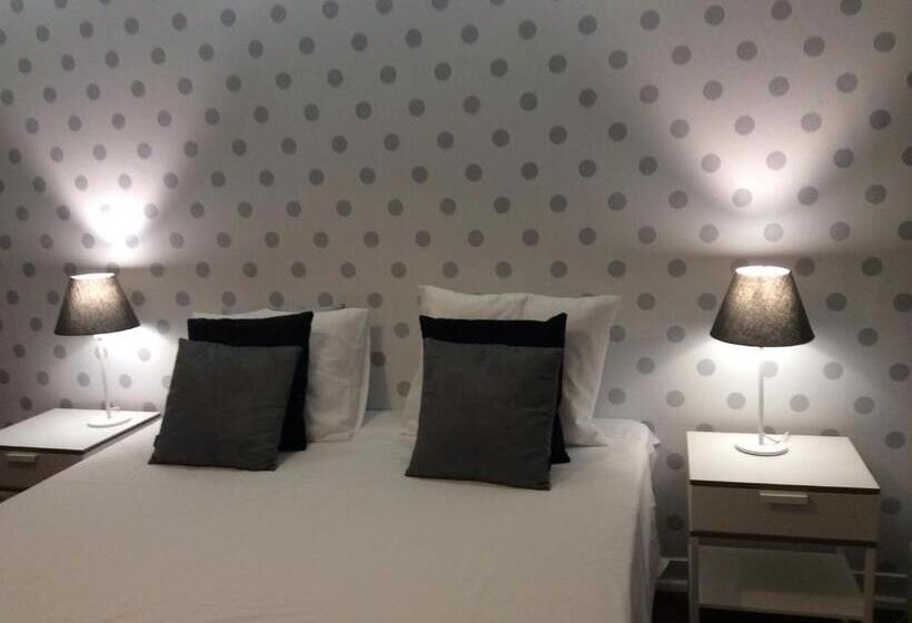 اتاق لوکس با بالکن, 4u Lisbon Iv Guesthouse Airport