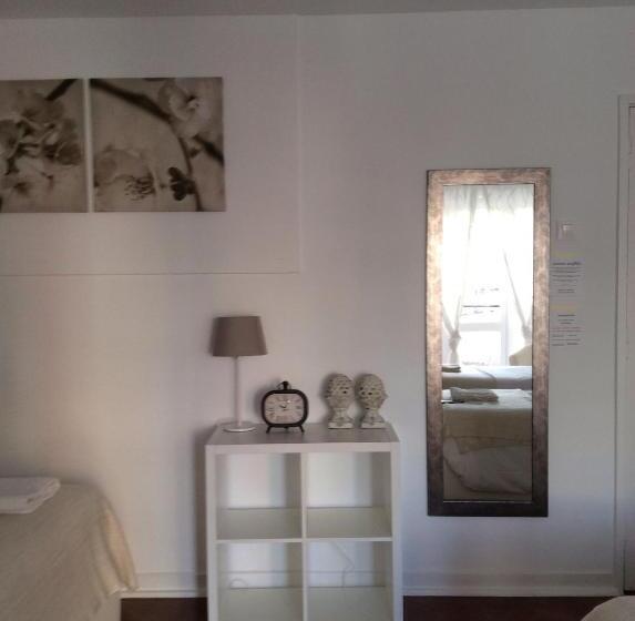 اتاق لوکس خانوادگی, 4u Lisbon Iv Guesthouse Airport