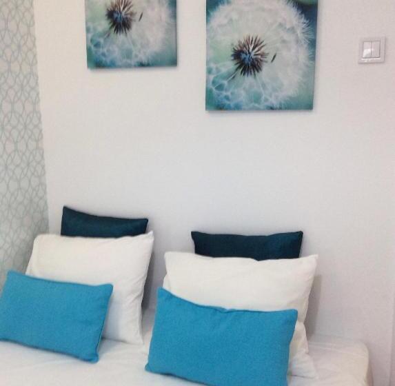 اتاق استاندارد با بالکن, 4u Lisbon Iv Guesthouse Airport