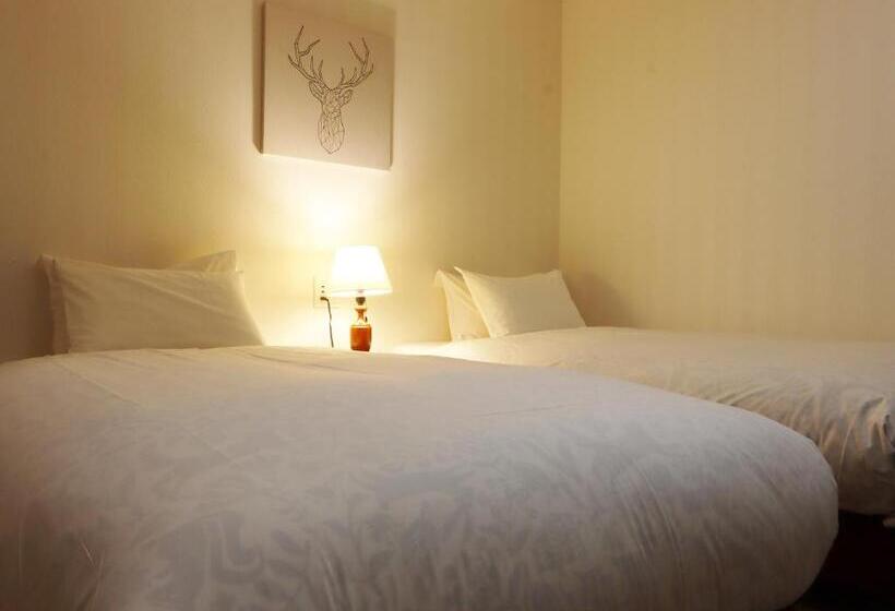 标准间, Pension Vent Vert