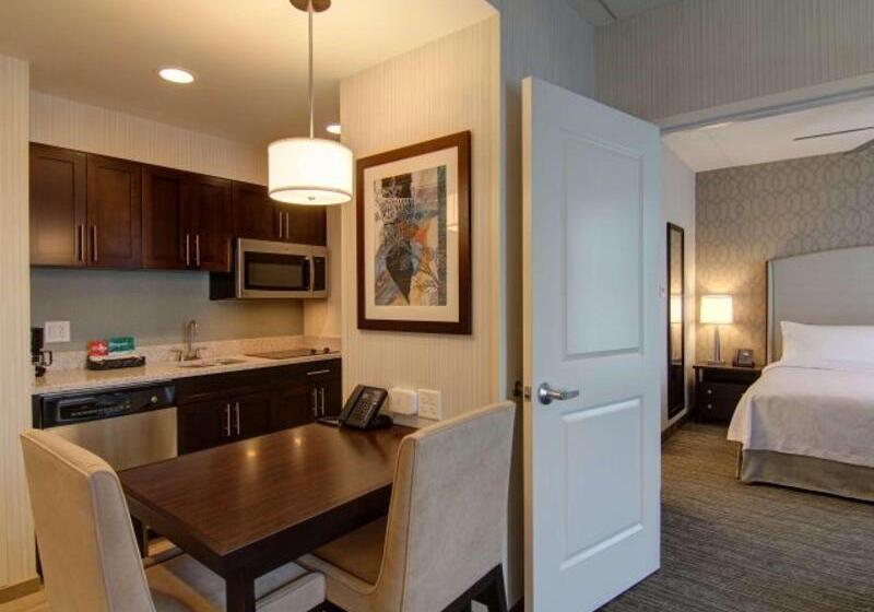 Стандартный Номер Кровать Кинг, Days Inn & Suites By Wyndham St. Ignace Lakefront