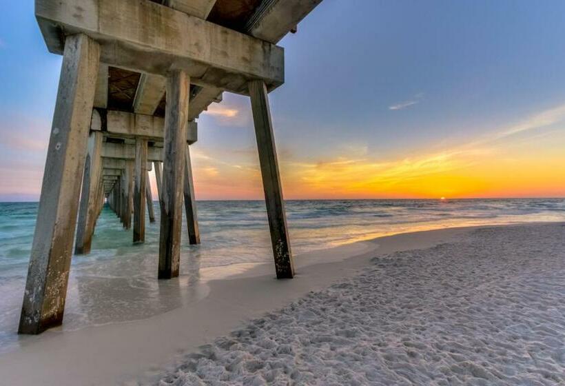 Студия Стандарт, Inn At St Thomas Square