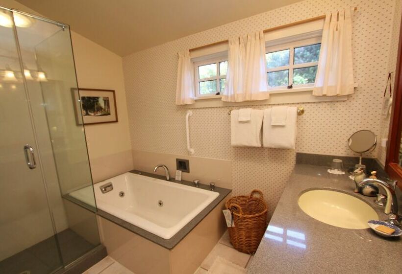 Номер Комфорт, Joshua Grindle Inn