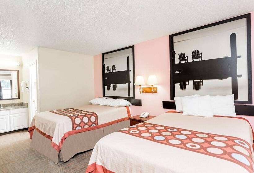 Номер Стандарт 2 Двуспальные Кровати, Super 8 By Wyndham Statesboro