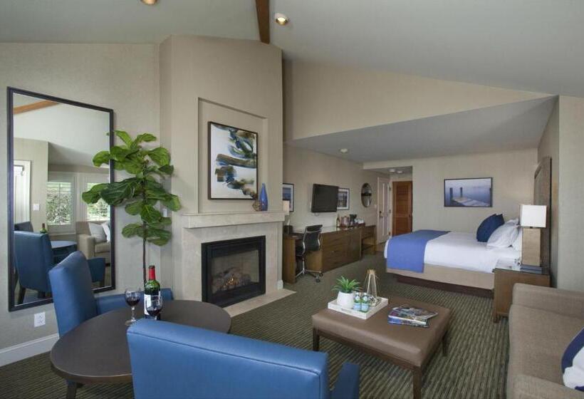 스위트 킹사이즈 침대, The Inn At The Tides